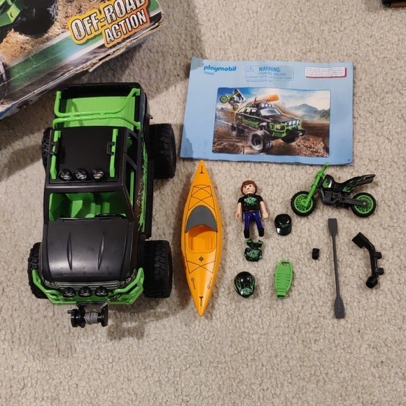 Playmobil Lego Off-Road Action Weekend Warrior Set - Green and Black #70460 - Picture 1 of 5